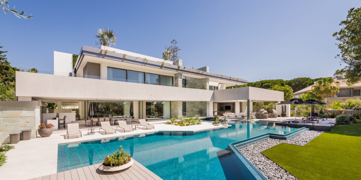 Una mansión por 18.500 euros la noche: el alquiler vacacional premium sube un 30 por ciento - PLP. Villa en Marbella Club Una mansión por 18.500 euros la noche: el alquiler vacacional premium sube un 30 por ciento - PLP. Villa en Marbella Club