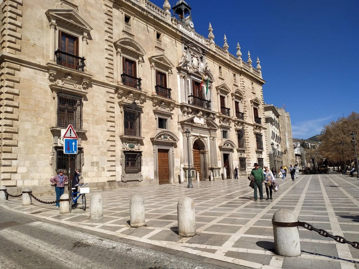 Condenado a 20 años el británico que acuchilló a un joven en Estepona tras una discusión de tráfico - TSJA Condenado a 20 años el británico que acuchilló a un joven en Estepona tras una discusión de tráfico - TSJA