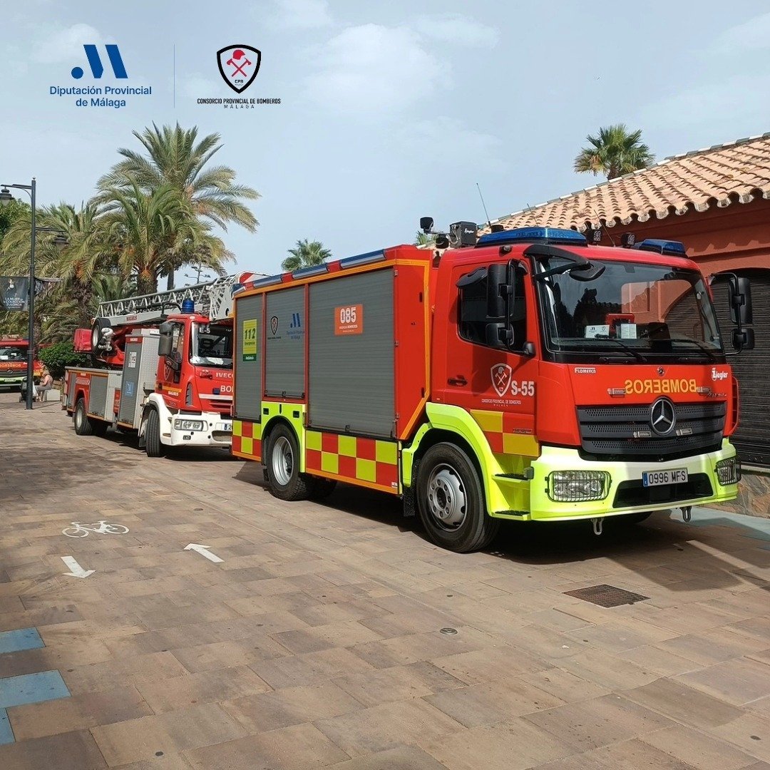 Bomberos intervienen en un domicilio en Estepona, en cuyo interior había una persona fallecida - bomberos 3 Bomberos intervienen en un domicilio en Estepona, en cuyo interior había una persona fallecida - bomberos 3