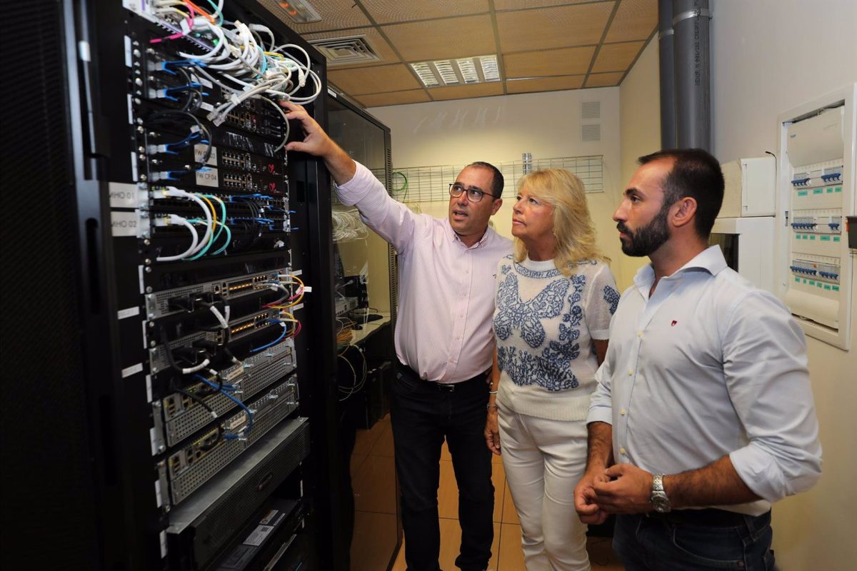 Muñoz destaca la inversión de 1,3 millones de euros el último año para digitalización y ciberseguridad - Alcaldesa Marbella Muñoz destaca la inversión de 1,3 millones de euros el último año para digitalización y ciberseguridad - Alcaldesa Marbella