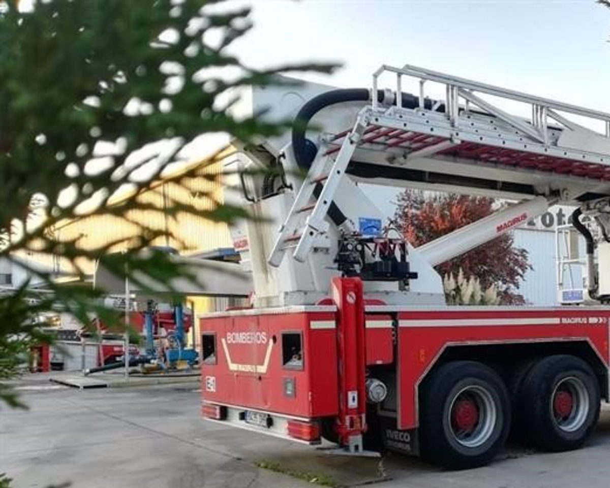 Desalojados una veintena de vecinos por un escape de gas en Fuengirola - fotonoticia 20240902143138 1920 Bomberos de Fuengirola