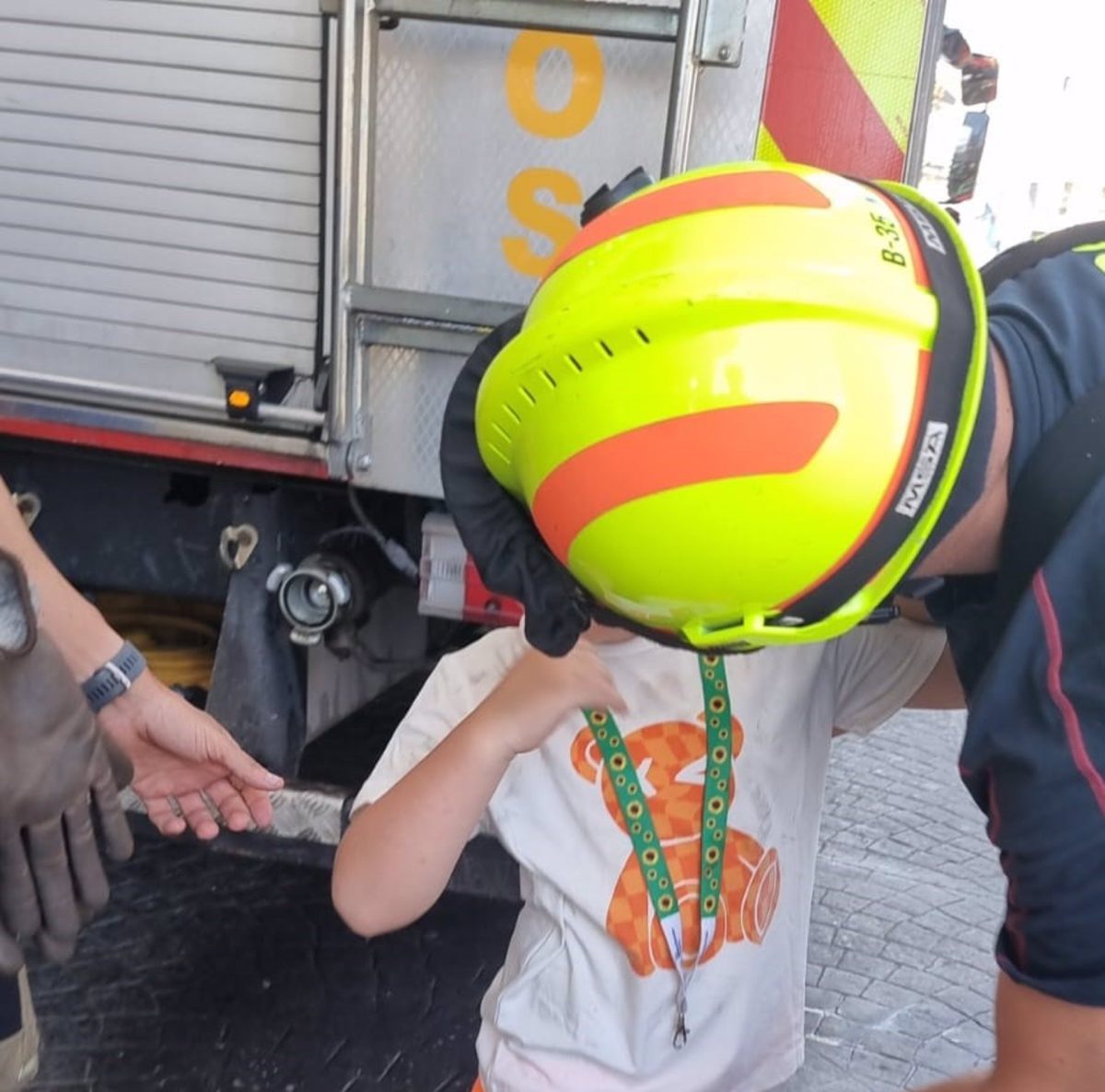 Bomberos rescatan a un niño atrapado en una atracción infantil en Benalmádena - fotonoticia 20240904165051 1920 Rescate de un menor en Benalmádena.