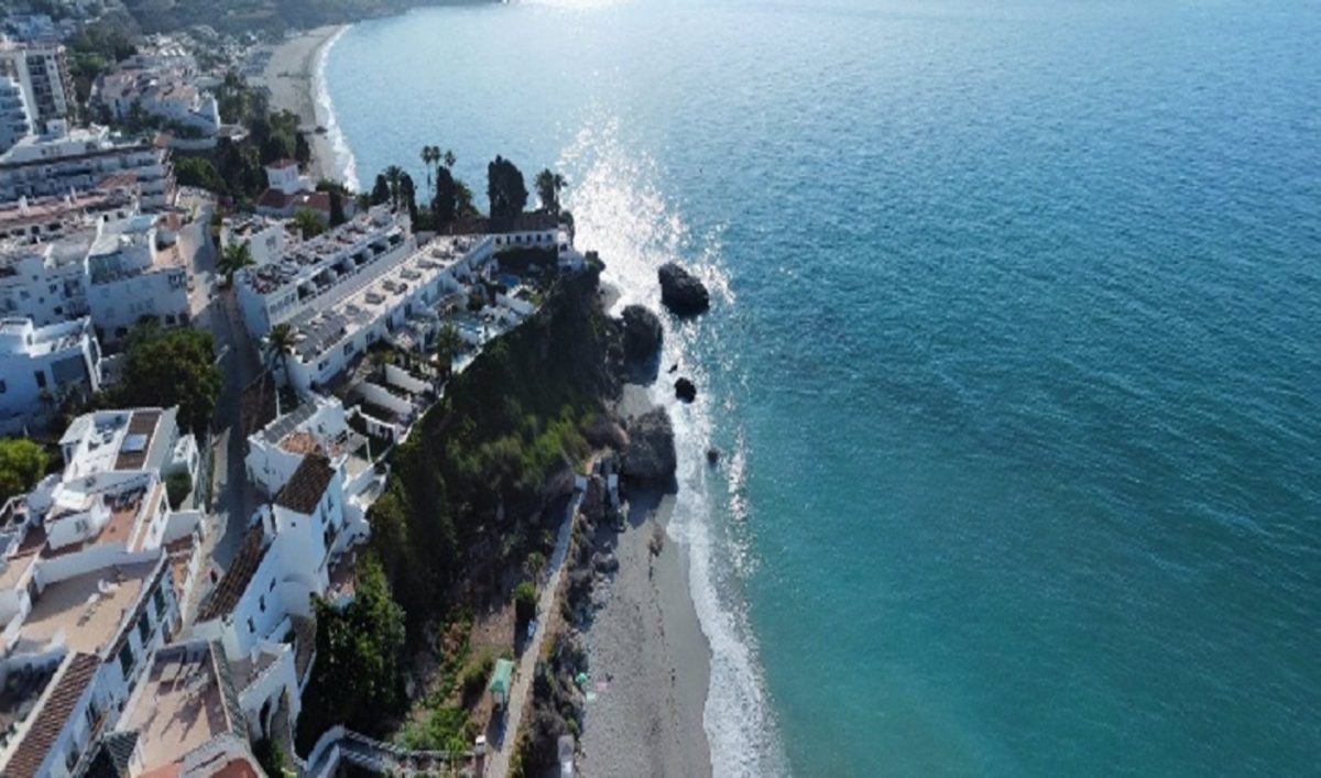 Muere una mujer de 74 años en una playa de Nerja - fotonoticia 20240910204756 1920 Muere una mujer de 74 años en una playa de Nerja - fotonoticia 20240910204756 1920