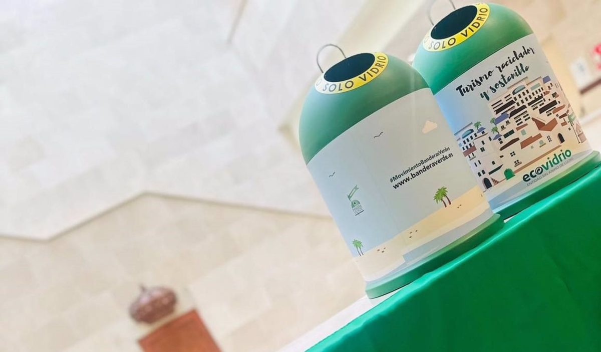 Fuengirola revalida la 'Bandera Verde' por tercer año consecutivo - Bandera verde horizontal