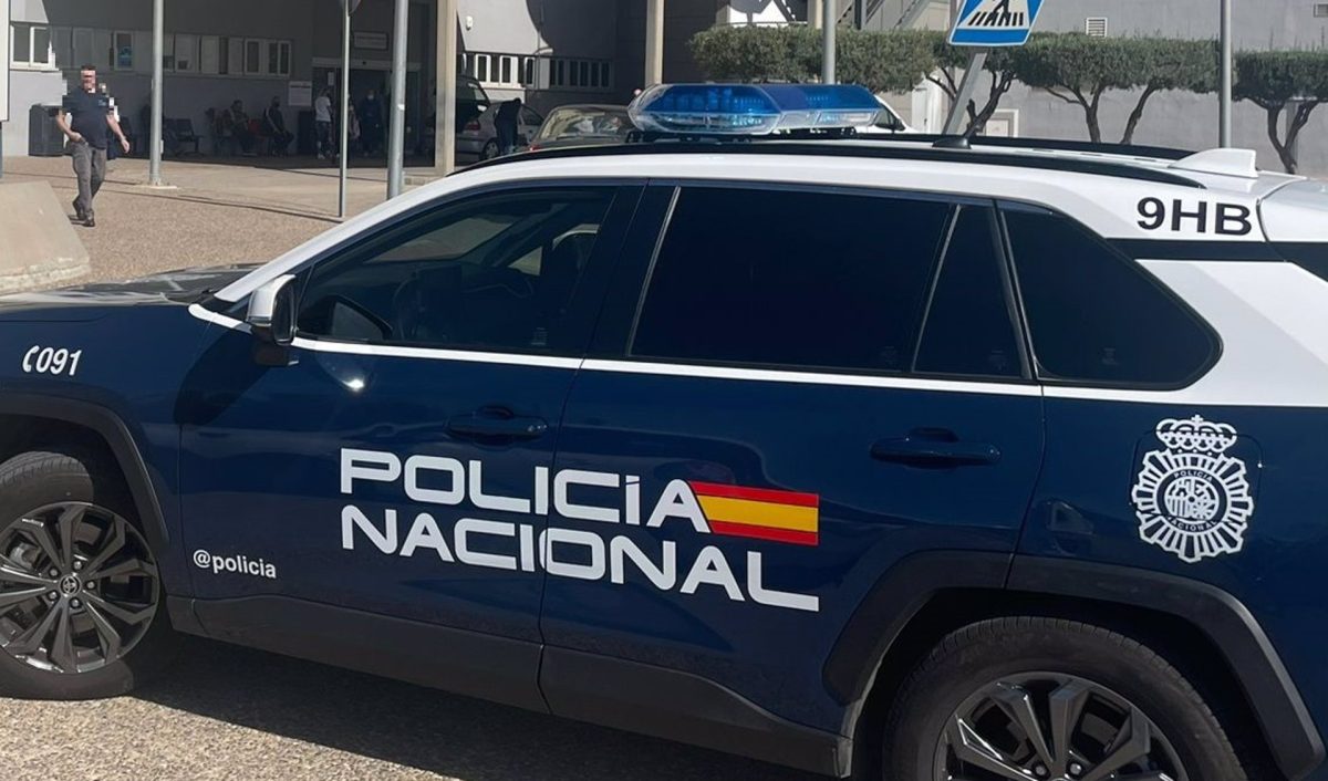Dos detenidos por apuñalar a un hombre de 70 años tras robarle un premio obtenido en la ruleta en Málaga - Policia Nacional Imagen de archivo de un vehículo de la Policía Nacional. - POLICÍA NACIONAL