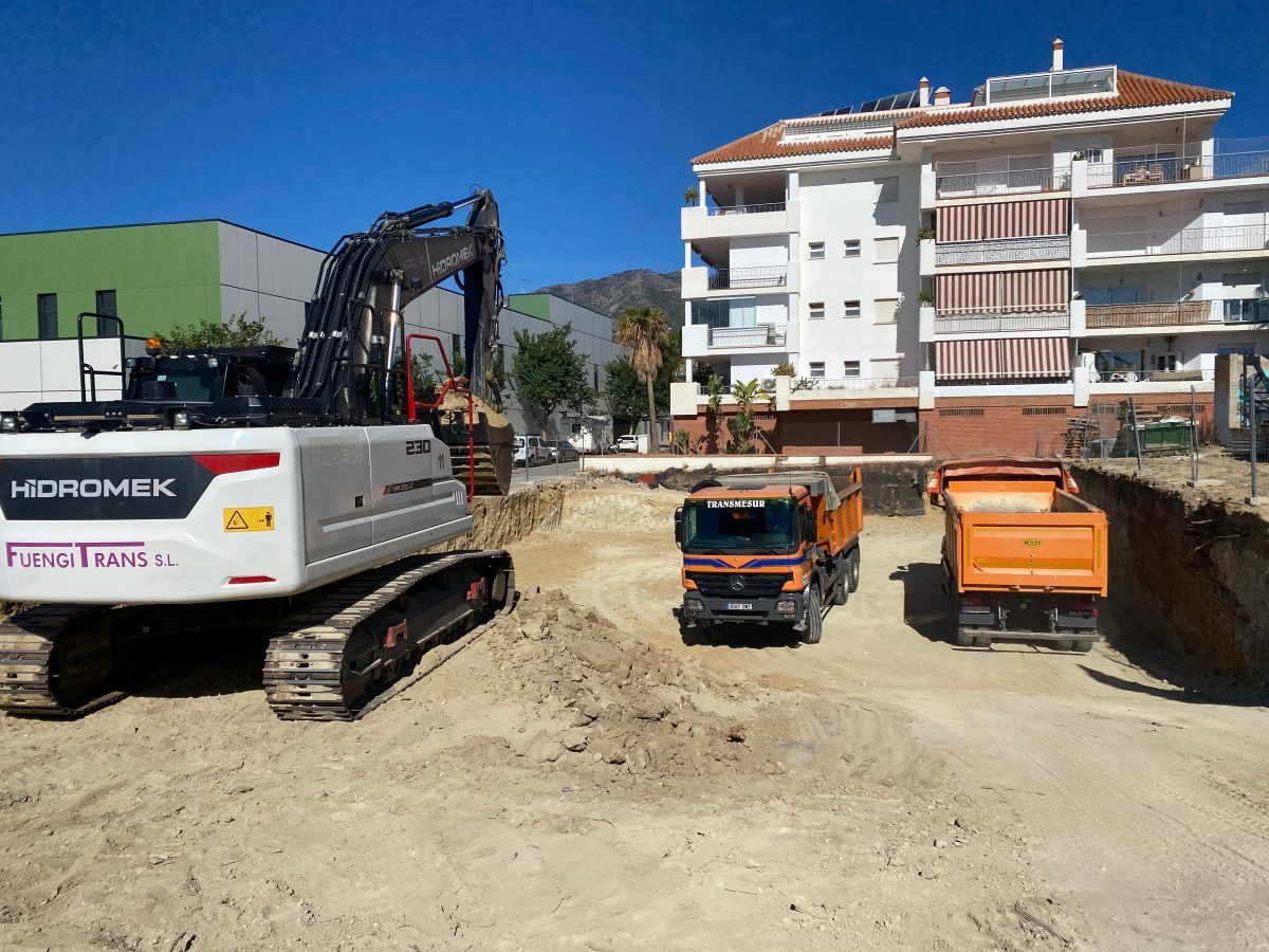 Fuengirola invirtió más de 20 millones de euros en infraestructuras estratégicas durante 2024 - obras viviendas Fuengirola Construcción de dos nuevas promociones de Apoyo Municipal. / E. CASTILLEJO