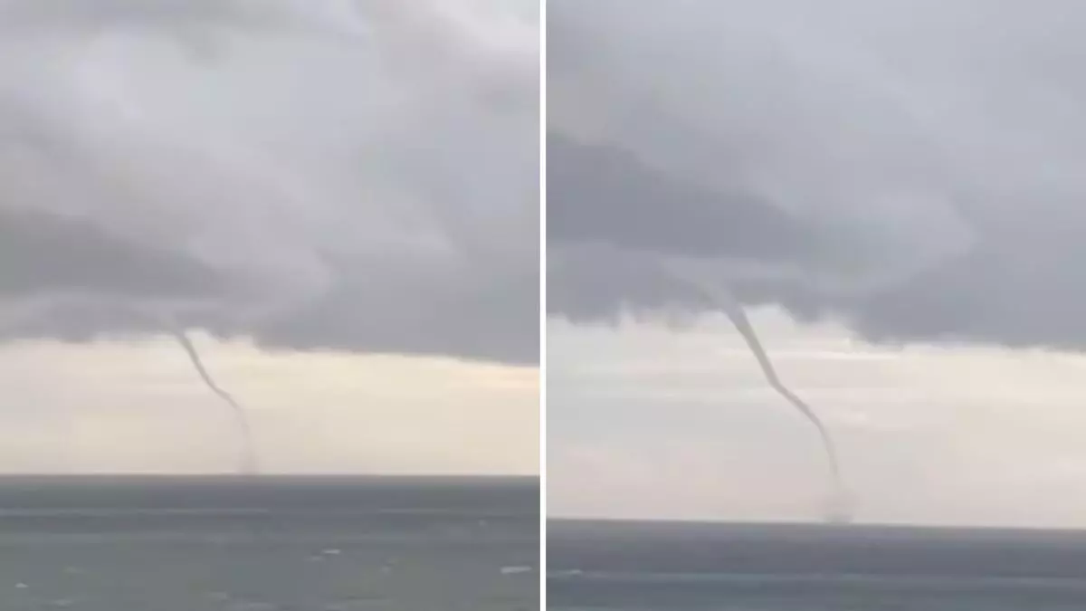 Un 'mini tornado' se deja ver en una playa de Fuengirola - tornado fuengirola Un ‘mini tornado’ se deja ver en una playa de Fuengirola