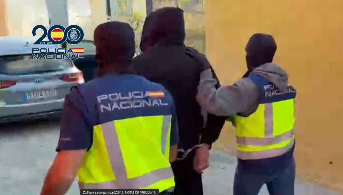 Criptomonedas, armas y coches de lujo: un hombre de la Costa del Sol detenido tras robar 200.000 euros - 20241127 Foto II Criptomonedas, armas y coches de lujo: un hombre de la Costa del Sol detenido tras robar 200.000 euros - 20241127 Foto II