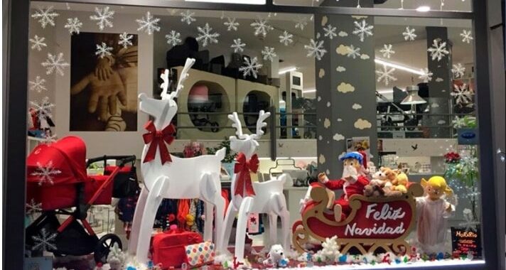 El Concurso de Escaparates Navideños de Manilva invita a los comercios a mostrar su creatividad navideña - 406072011 727427012754576 8516064673977369827 n 712x380 1 Concurso de Escaparates Navideños./ AYTO MANILVA