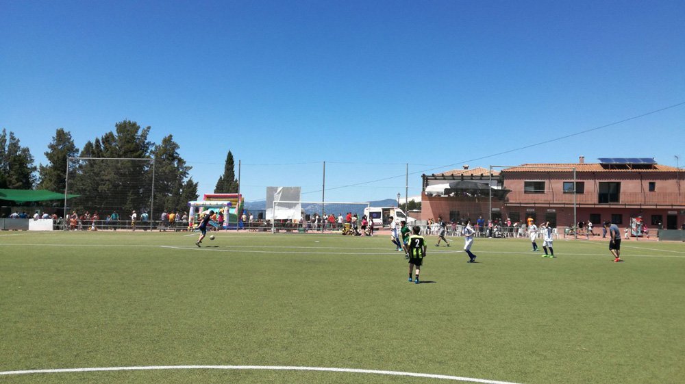 Casares acoge un gran evento de fútbol solidario para los damnificados por la DANA - Campo de Futbol de Casares Casares acoge un gran evento de fútbol solidario para los damnificados por la DANA - Campo de Futbol de Casares