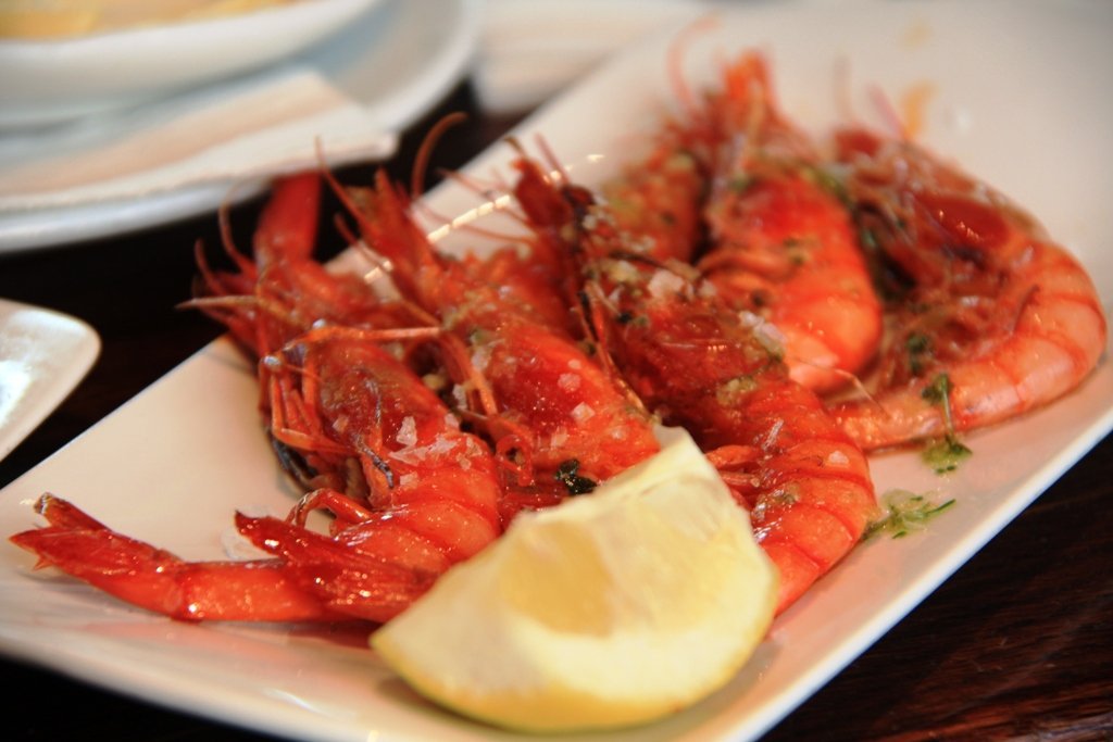 ¿Debemos dejar de chupar las cabezas de las gambas? Lo que dice la ciencia - Gambas rojas ¿Debemos dejar de chupar las cabezas de las gambas? Lo que dice la ciencia - Gambas rojas