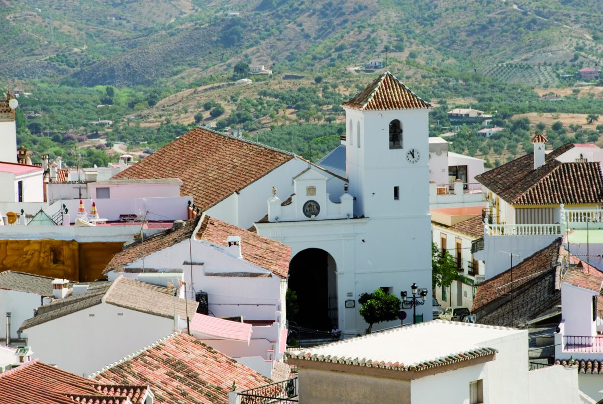 Monda reclama a la Junta de Andalucía la reactivación del proyecto de la circunvalación - iglesia de santiago apostol. monda scaled Monda reclama a la Junta de Andalucía la reactivación del proyecto de la circunvalación - iglesia de santiago apostol. monda scaled