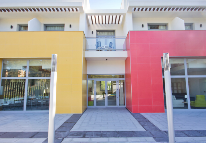 Paco de la Torre visita la Casa de Ronald McDonald - la casa 1 720x500 macdonald Paco de la Torre visita la Casa de Ronald McDonald - la casa 1 720x500 macdonald
