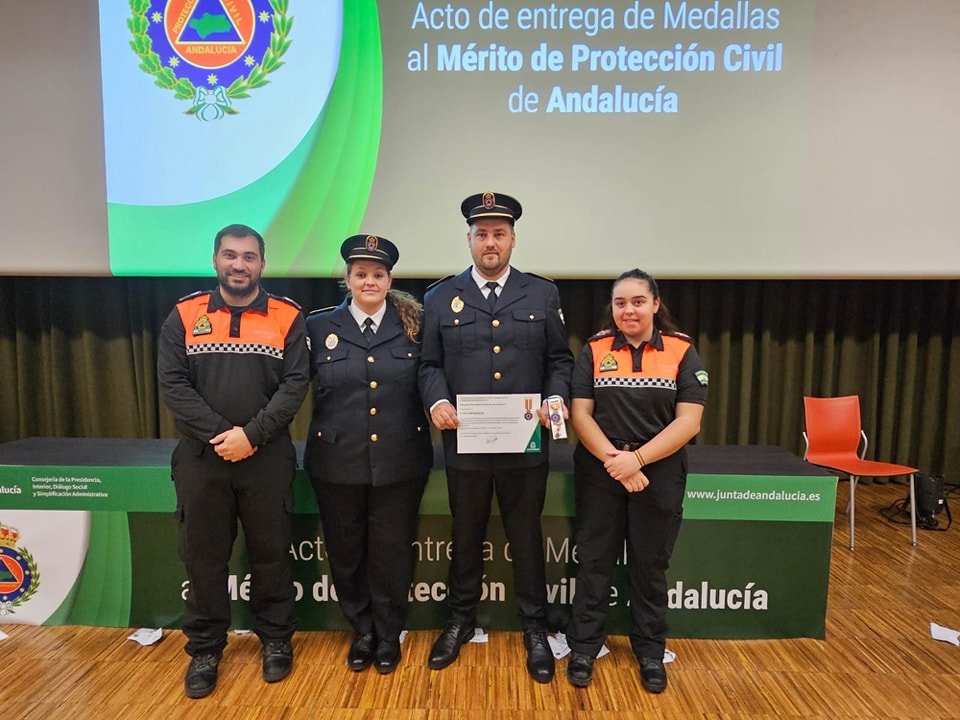 El manilveño Iván Quirós Gil recibe la Medalla al Mérito de Protección Civil - manilva El manilveño Iván Quirós Gil recibe la Medalla al Mérito de Protección Civil - manilva