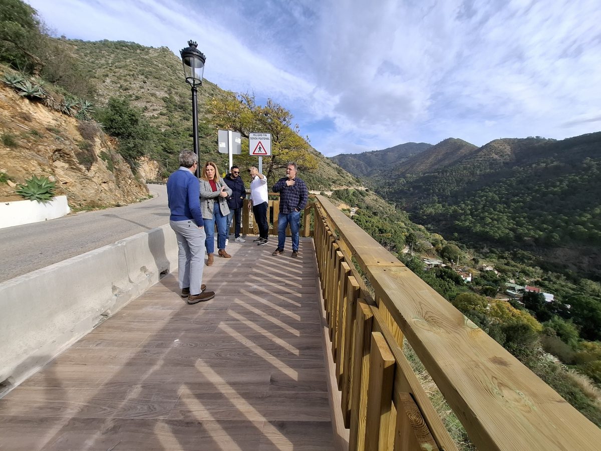 Ojén mejora su acceso peatonal con una nueva pasarela turística con una inversión de casi 200 mil euros - ojen Ojén mejora su acceso peatonal con una nueva pasarela turística con una inversión de casi 200 mil euros - ojen