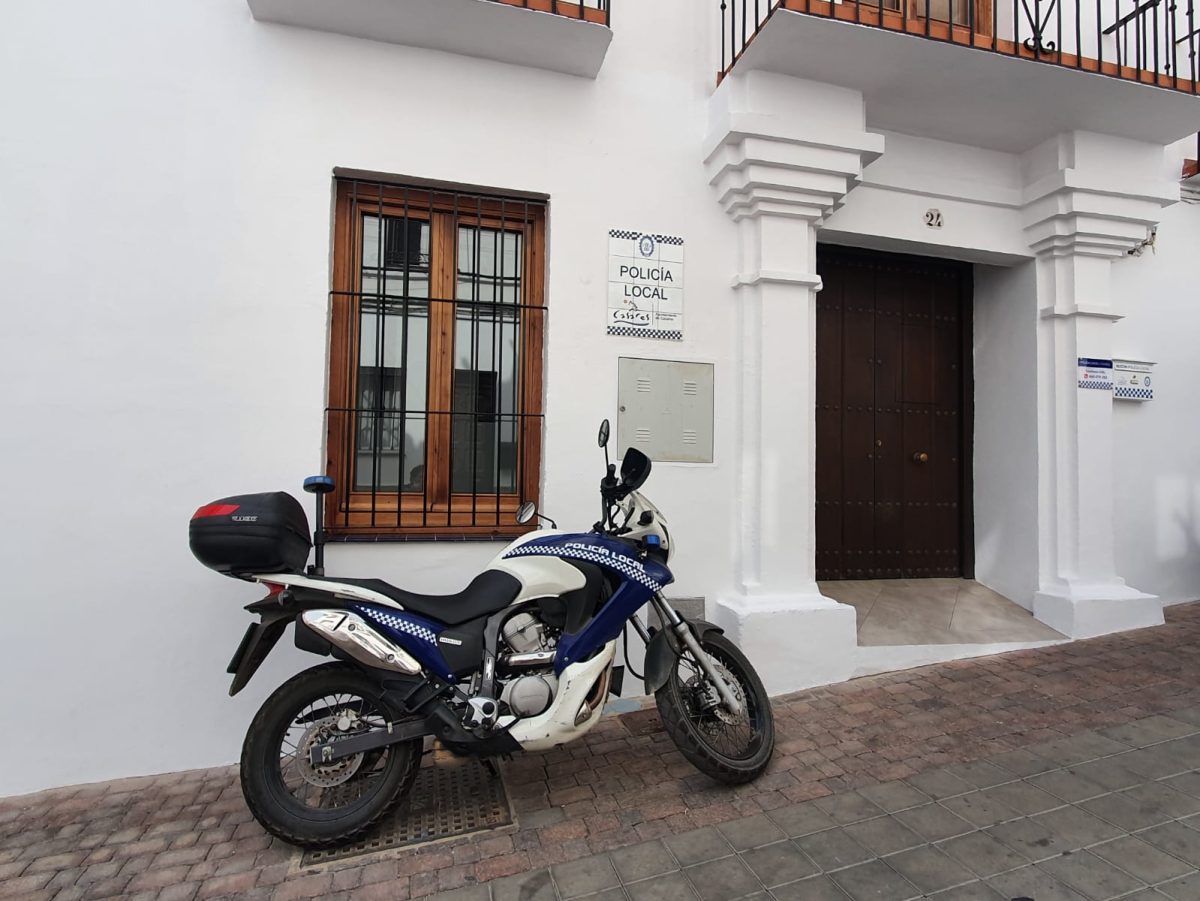 Detenido en Casares por robar con fuerza en varios vehículos - robos casares Policía Local de Casares.