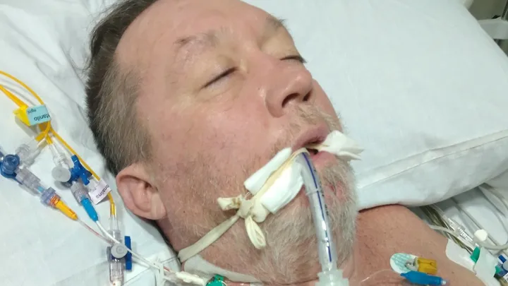 Una vecina de Torremolinos pide ayuda para salvar a su marido, hospitalizado por una grave infección - 85332993 1735641213170305 r El marido de Lisa Varholick sufre una infección bacteriana y necesita recaudar dinero para su tratamiento.