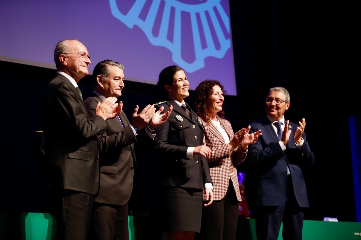 Málaga acoge el acto de entrega de la Orden al Mérito de la Policía Local de Andalucía - FOTO A SANZ MEDALLAS POLICIA LOCAL 130125 1 Málaga acoge el acto de entrega de la Orden al Mérito de la Policía Local de Andalucía - FOTO A SANZ MEDALLAS POLICIA LOCAL 130125 1