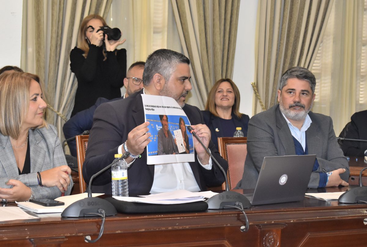 El PSOE denuncia que la alcaldesa renuncia de forma definitiva al Hospital de Mijas - JOSELE GONZALEZ EN EL PLENO DE ESTE MIERCOLES El PSOE denuncia que la alcaldesa renuncia de forma definitiva al Hospital de Mijas - JOSELE GONZALEZ EN EL PLENO DE ESTE MIERCOLES