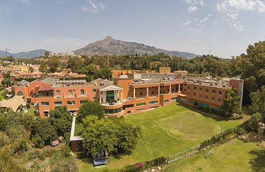 Les Roches: más de 60 años formando a los próximos líderes de la industria turística - Marbella campus Les Roches: más de 60 años formando a los próximos líderes de la industria turística - Marbella campus