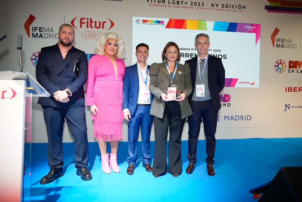 Torremolinos recibe el premio Fitur LGTB+ 2025 por su apoyo al turismo inclusivo - Premio turismo inclusivo Torremolinos recibe el premio Fitur LGTB+ 2025 por su apoyo al turismo inclusivo