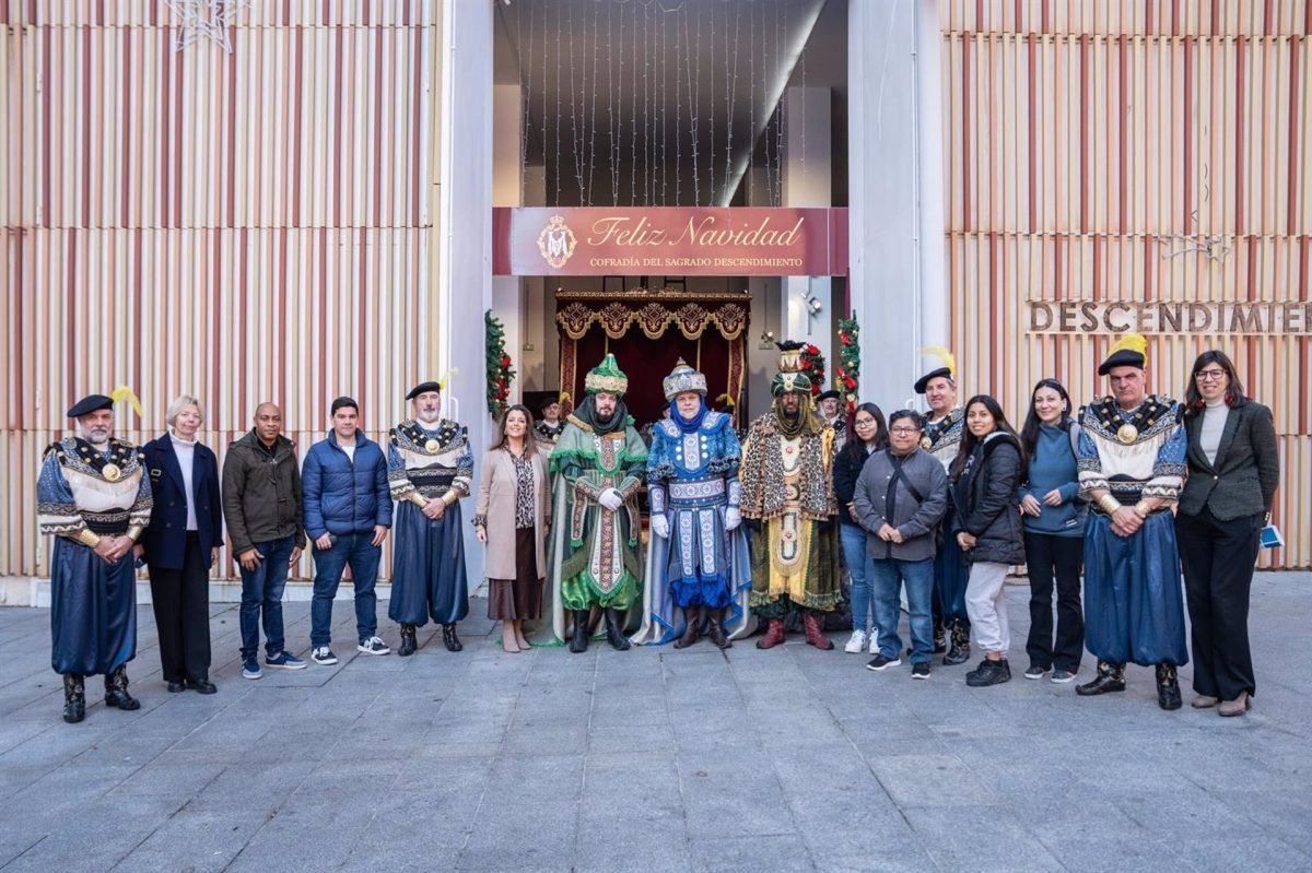 Los emisarios de los Reyes Magos entregan juguetes educativos a asociaciones de migrantes de Málaga - Reyes migrantes Malaga Los emisarios de los Reyes Magos entregan juguetes educativos a asociaciones de migrantes de Málaga - Reyes migrantes Malaga