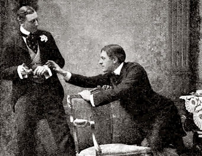 'La importancia de llamarse Ernesto' llega a Manilva - The Importance of Being Earnest Cigarettecase e1737975671625 'La importancia de llamarse Ernesto' llega a Manilva - The Importance of Being Earnest Cigarettecase e1737975671625