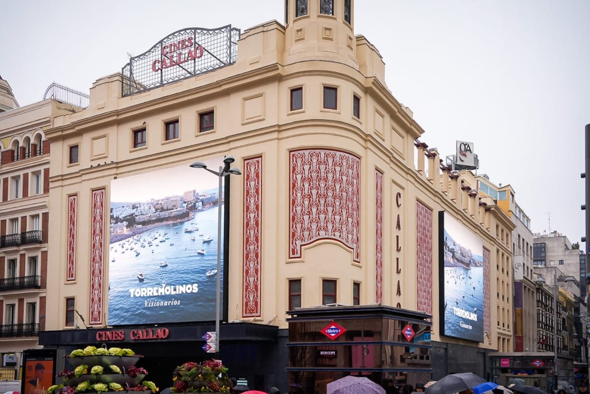 Torremolinos conquista Madrid y llega a 20 millones de personas con su mensaje - Torremolinos 1 Imagen de Torremolinos en la plaza Callao.
