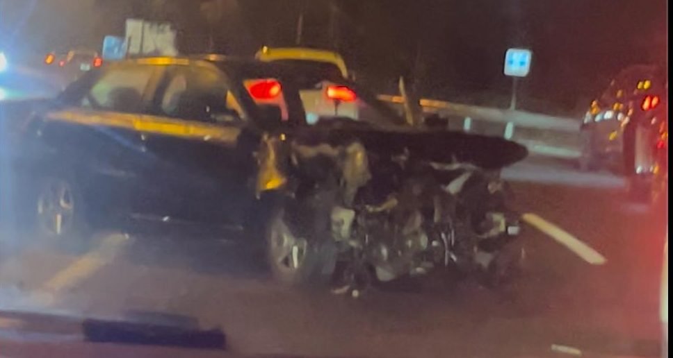 Un conductor sufre golpe en la nuca tras un accidente en la A-7 en Marbella - WhatsApp Image 2025 01 20 at 20.51.26 1 e1737467519749 Un conductor sufre golpe en la nuca tras un accidente en la A-7 en Marbella - WhatsApp Image 2025 01 20 at 20.51.26 1 e1737467519749