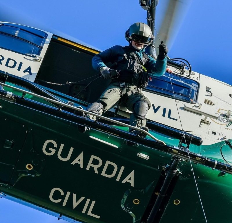 Trágico hallazgo en Montejaque: encuentran un cadáver cerca de la presa de Los Caballeros - 20250211 003341 e1745400823210 Guardia Civil Helicóptero