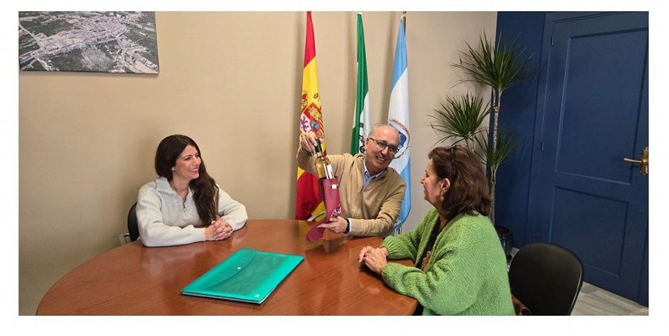 La vecina de Manilva, Concepción Ferrer es propuesta como "Mujer del Año" - 476451776 1019245093572765 3363434578054539615 n e1738943118255 Concepción Ferrer es propuesta como "Mujer del Año" en Manilva.