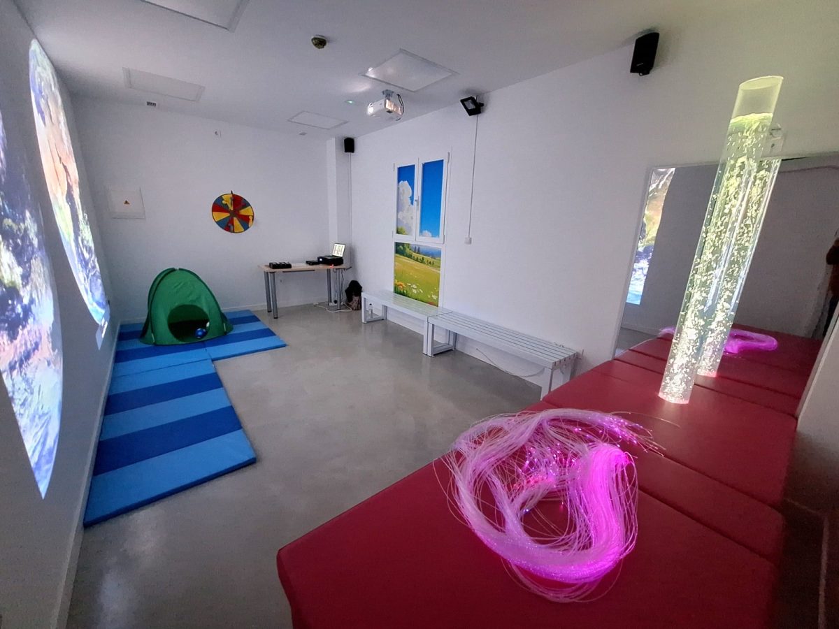 Torremolinos inaugura un Aula Multisensorial para mejorar la vida de personas con necesidades especiales - B028FA41 557B 4745 A222 896D1A07FC50 Aula multisensorial del Centro de Desarrollo Comunitario ‘Isabel Manoja’.
