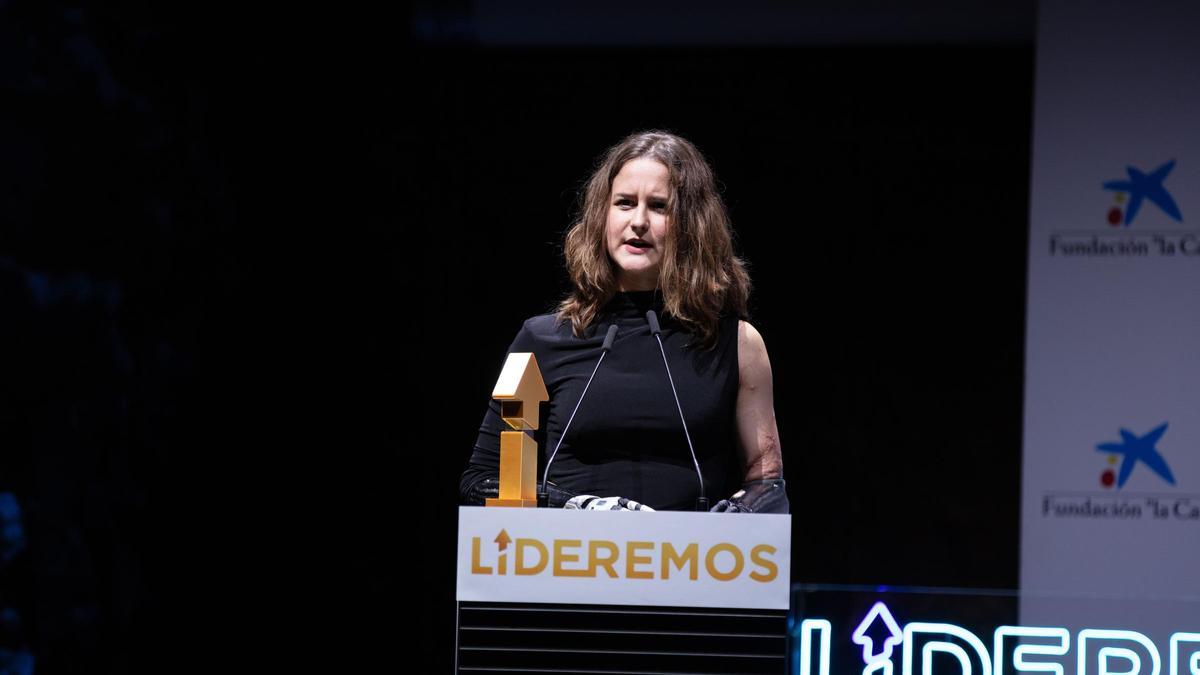 Sarah Almagro, todo un ejemplo de superación, recibe el Premio Liderazgo - C3A39438 042F 4011 BC4C 7E49F228E472 Sarah Almagro recibe el Premio Liderazgo.