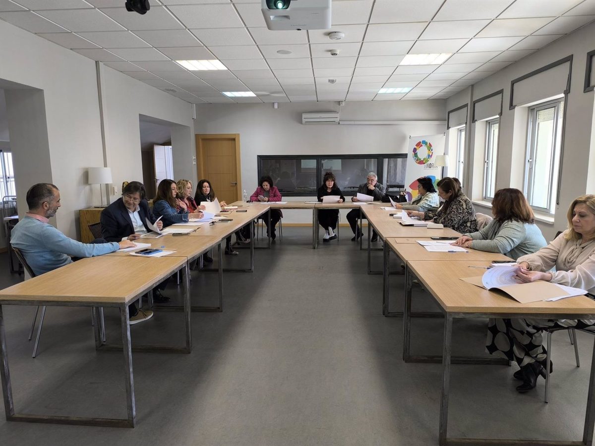 Diputación y farmacias se alían para mejorar la atención de vecinos en pueblos pequeños - Diputacion y farmacias Diputación y farmacias se alían para mejorar la atención de vecinos en pueblos pequeños - Diputacion y farmacias