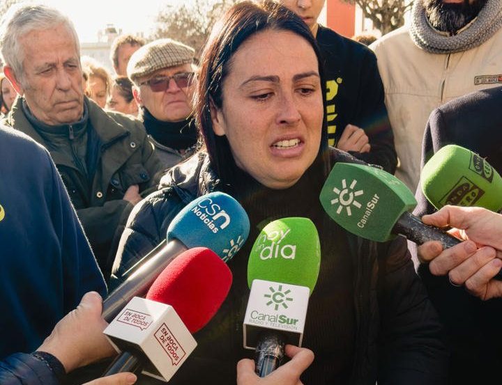 La familia del empresario fallecido en Estepona exige ver el cuerpo y aclarar su muerte - La familia del empresario fallecido en Estepona se persona como acusacion particular e1738660493999 La viuda del empresario fallecido en Estepona./ EFE