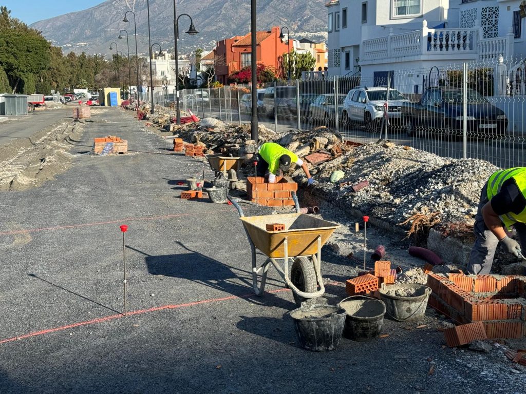Mijas moderniza la calle Río Darro con una inversión de casi 900.000 euros - Obras calle Rio Darro 5 1024x768 1 Mijas moderniza la calle Río Darro con una inversión de casi 900.000 euros - Obras calle Rio Darro 5 1024x768 1