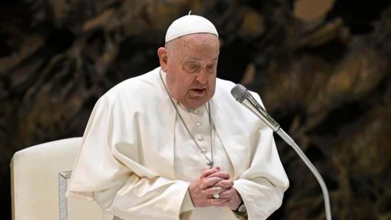 El Papa Francisco ha tenido una "crisis respiratoria" esta mañana y ha necesitado oxígeno y una transfusión de sangre - Papa Francisco El Papa Francisco ha tenido una "crisis respiratoria" esta mañana y ha necesitado oxígeno y una transfusión de sangre - Papa Francisco