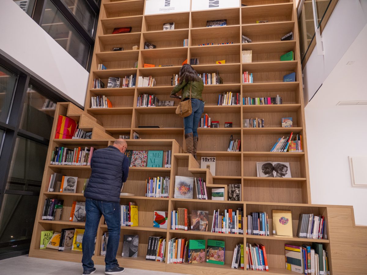 La Biblioteca de Culturas Contemporáneas de Estepona habilita el servicio de préstamo de libros - biblioteca 2 La Biblioteca de Culturas Contemporáneas de Estepona habilita el servicio de préstamo de libros - biblioteca 2