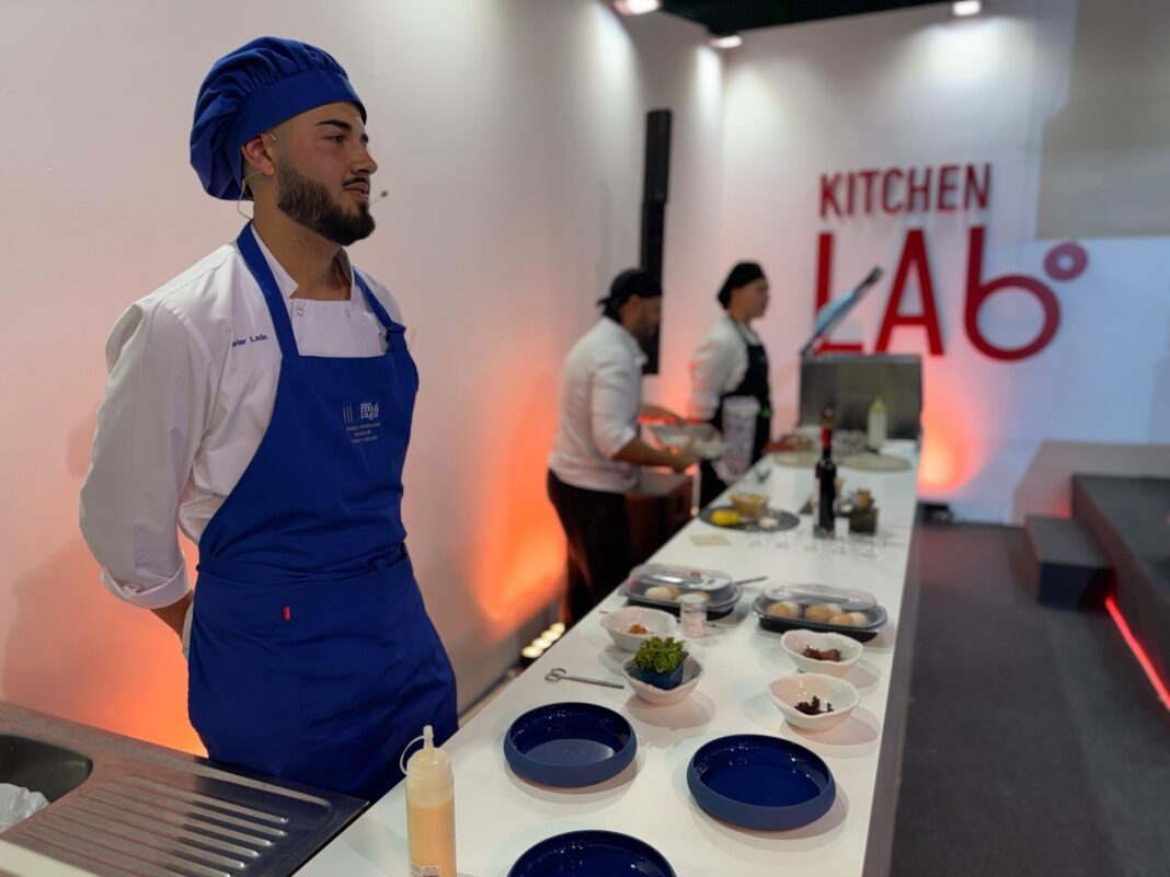 Un joven estudiante de Benahavís gana el Concurso Provincial Joven Chef Sabor a Málaga - ganador joven chef scaled 1068x801 1 Javier López León, alumno de la Escuela de Hostelería de Benahavís.