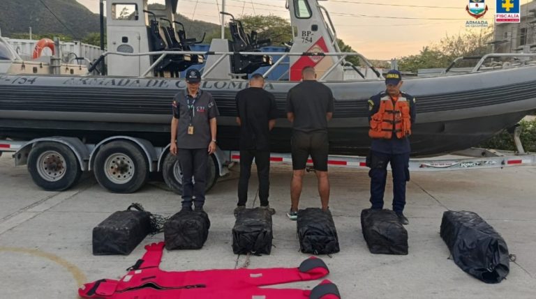 Interceptados en Colombia dos polizones con 188 kilos de cocaína rumbo a España - polizones11 e1738918888955 Interceptados en Colombia dos polizones con 188 kilos de cocaína rumbo a España - polizones11 e1738918888955