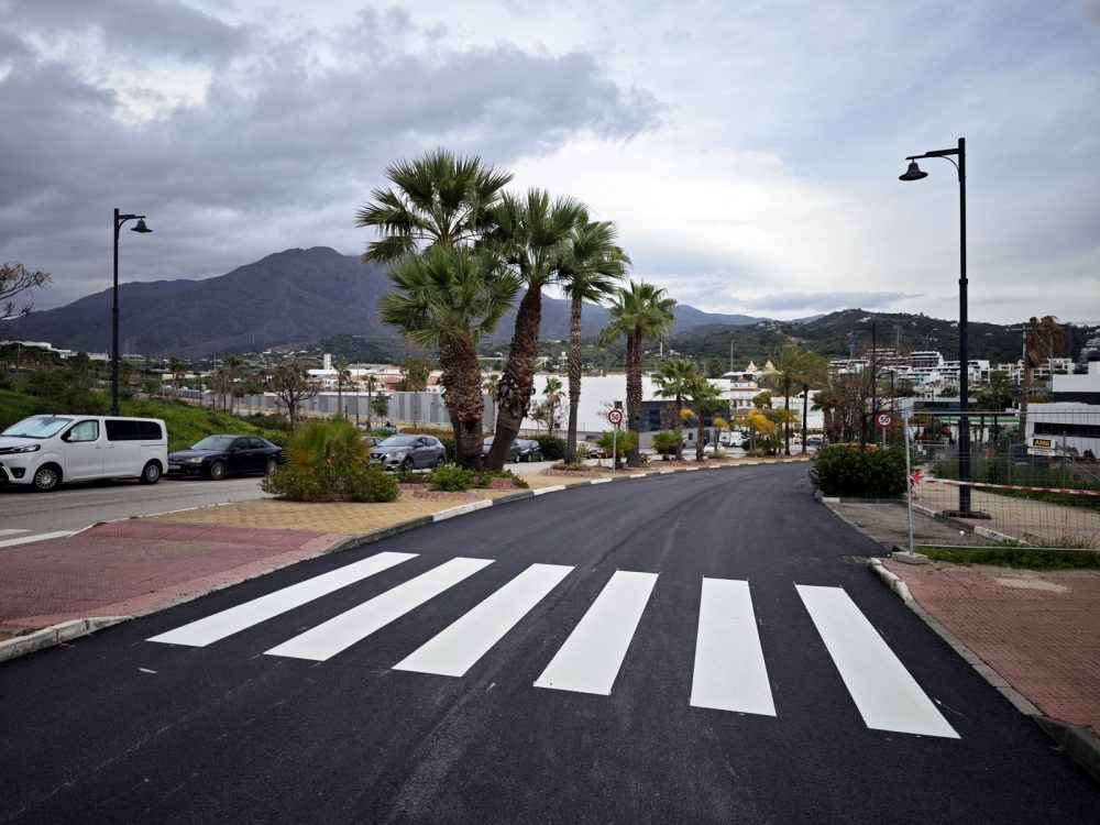La Avenida Puerta del Mar de Estepona reabre tras concluir las obras de saneamiento y abastecimiento - 1741773004406 1 001 La Avenida Puerta del Mar de Estepona reabre tras concluir las obras de saneamiento y abastecimiento - 1741773004406 1 001