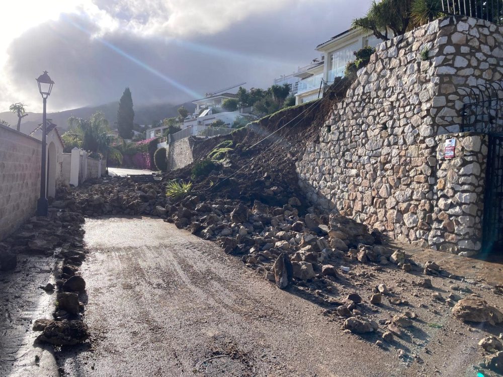 Las fuertes lluvias provocan una decena de incidencias en Benalmádena - 480481471 1237480428382577 4002863453650612187 n Las fuertes lluvias provocan una decena de incidencias en Benalmádena - 480481471 1237480428382577 4002863453650612187 n