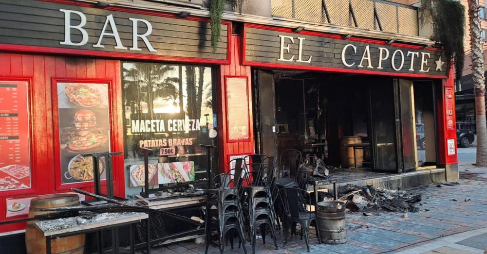 El bar El Capote de Fuengirola sufre un incendio esta madrugada - 480571852 1070163248482225 2461617907271814214 n El bar El Capote de Fuengirola sufre un incendio esta madrugada - 480571852 1070163248482225 2461617907271814214 n
