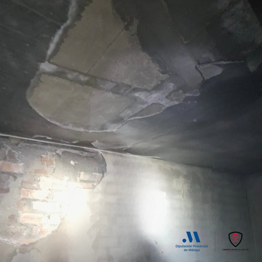 Una persona hospitalizada por inhalación de humo en un incendio en Ronda - 486754170 18361360042132513 8571016061003372524 n Una persona hospitalizada por inhalación de humo en un incendio en Ronda - 486754170 18361360042132513 8571016061003372524 n