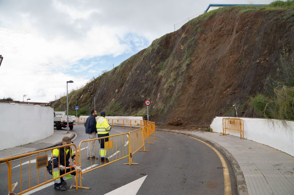 Benalmádena actúa de urgencia para prevenir desprendimientos en la Avenida del Océano Índico - 8f5e64c4 a8b8 4e78 8812 4cf7fe67a4ac Benalmádena actúa de urgencia para prevenir desprendimientos en la Avenida del Océano Índico - 8f5e64c4 a8b8 4e78 8812 4cf7fe67a4ac