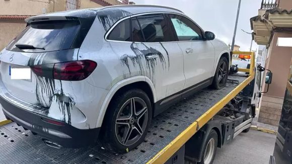Destrozan el coche de la jueza encargada de investigar la muerte de los dos guardias civiles de Barbate - Captura de pantalla 2025 03 27 155424 Destrozan el coche de la jueza encargada de investigar la muerte de los dos guardias civiles de Barbate - Captura de pantalla 2025 03 27 155424