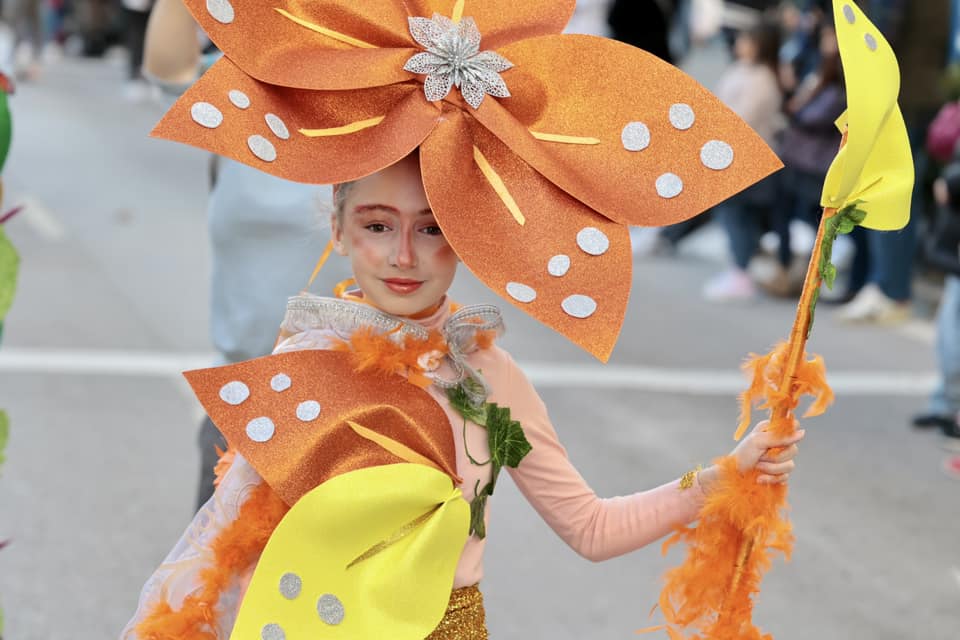 Marbella se llena de alegría y color con el Desfile del Humor del Carnaval - Carnaval Marbella Marbella se llena de alegría y color con el Desfile del Humor del Carnaval - Carnaval Marbella