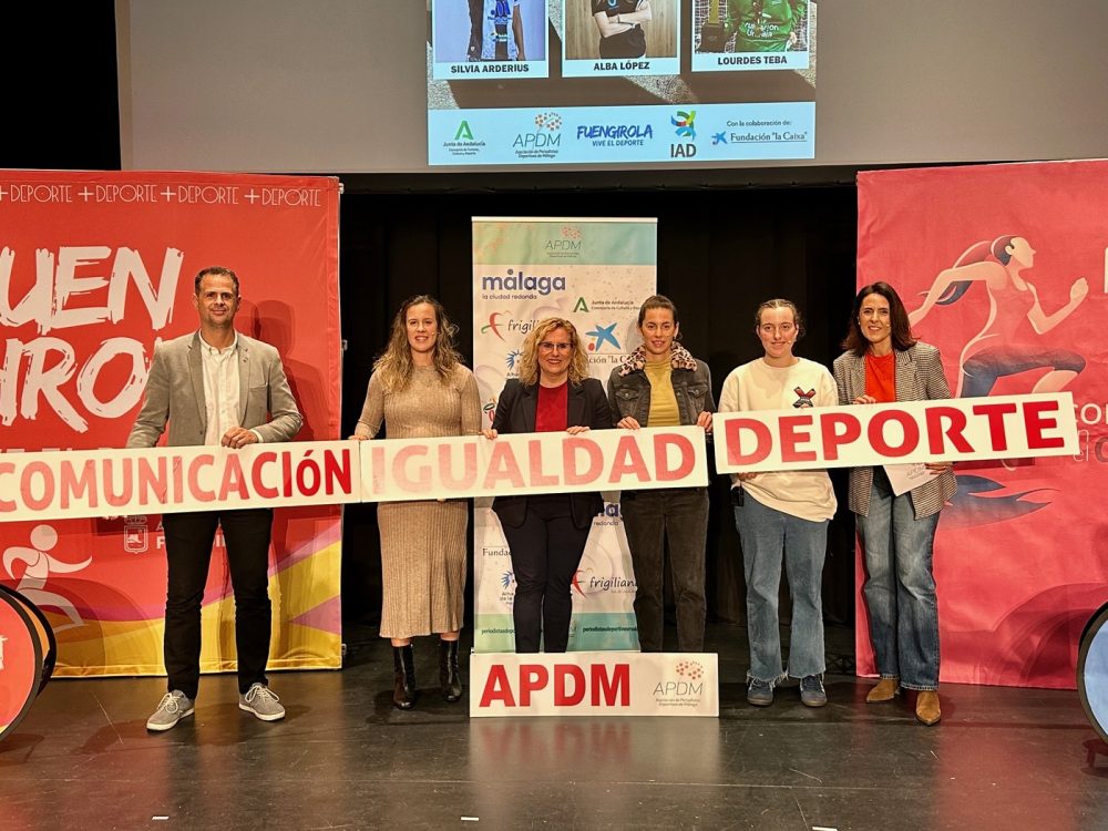 Fuengirola analiza el papel de la mujer en el deporte en un coloquio con expertas - La alcaldesa Ana Mula junto a las ponentes del acto Comunicacion Igualdad y Deporte Fuengirola analiza el papel de la mujer en el deporte en un coloquio con expertas - La alcaldesa Ana Mula junto a las ponentes del acto Comunicacion Igualdad y Deporte