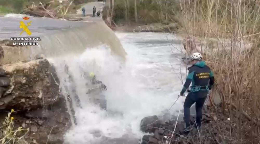 Cuarta jornada de búsqueda del motorista que cayó al río Genal y fue arrastrado por la corriente - Motorista rio Genal Cuarta jornada de búsqueda del motorista que cayó al río Genal y fue arrastrado por la corriente - Motorista rio Genal