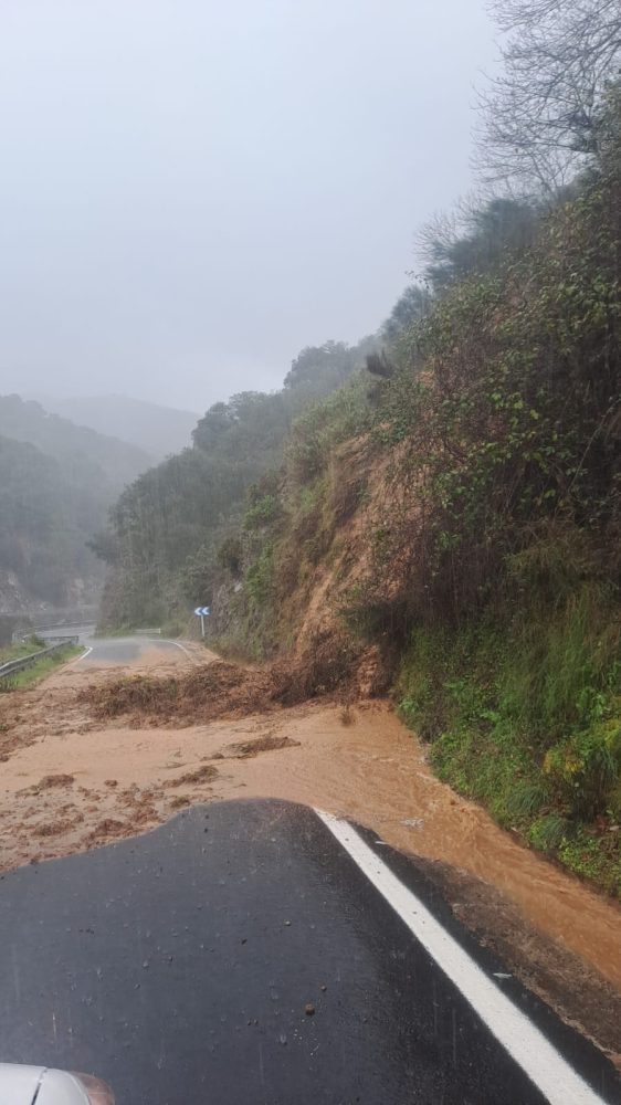 Andalucía activa la fase de emergencia por inundaciones ante el aviso rojo en Ronda - WhatsApp Image 2025 03 03 at 13.46.09 Andalucía activa la fase de emergencia por inundaciones ante el aviso rojo en Ronda - WhatsApp Image 2025 03 03 at 13.46.09